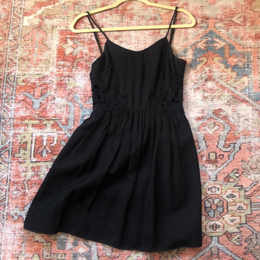 Black mini dress with floral lace cutouts - Picture 2 of 5